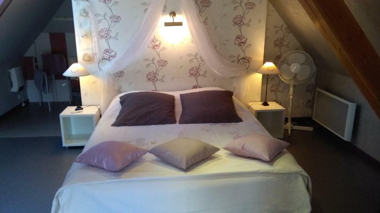 Bed and Breakfast L'Auremaly à Loze Extérieur photo