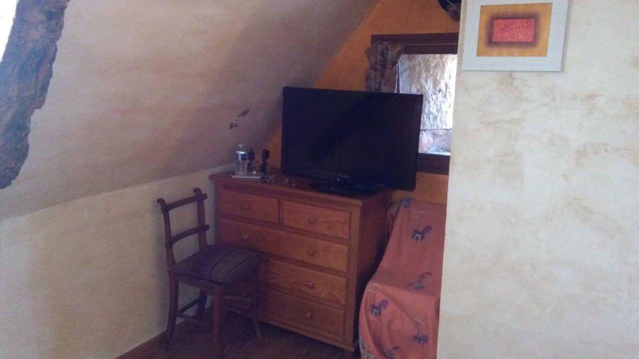 Bed and Breakfast L'Auremaly à Loze Extérieur photo